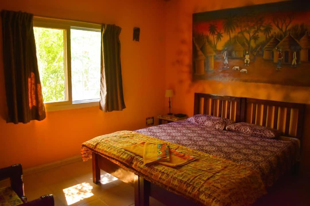 Casa Hotel Sinkiling Gambia Serrekunda Exterior foto